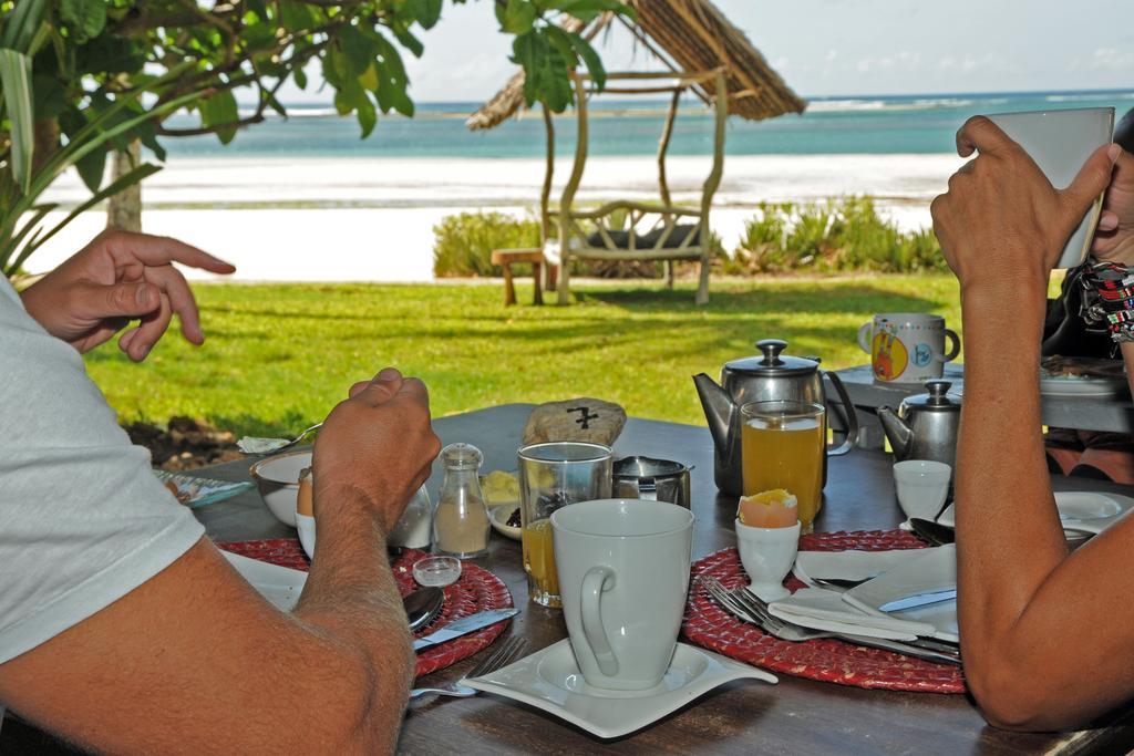 Afrika Pearl & Spa Diani Beach Exterior photo