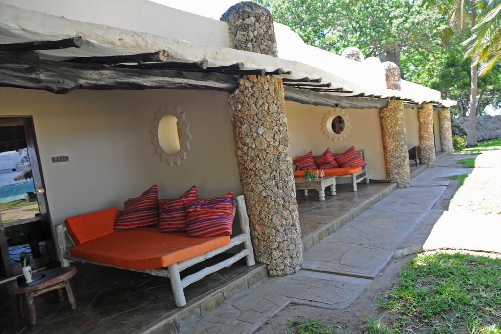 Afrika Pearl & Spa Diani Beach Exterior photo