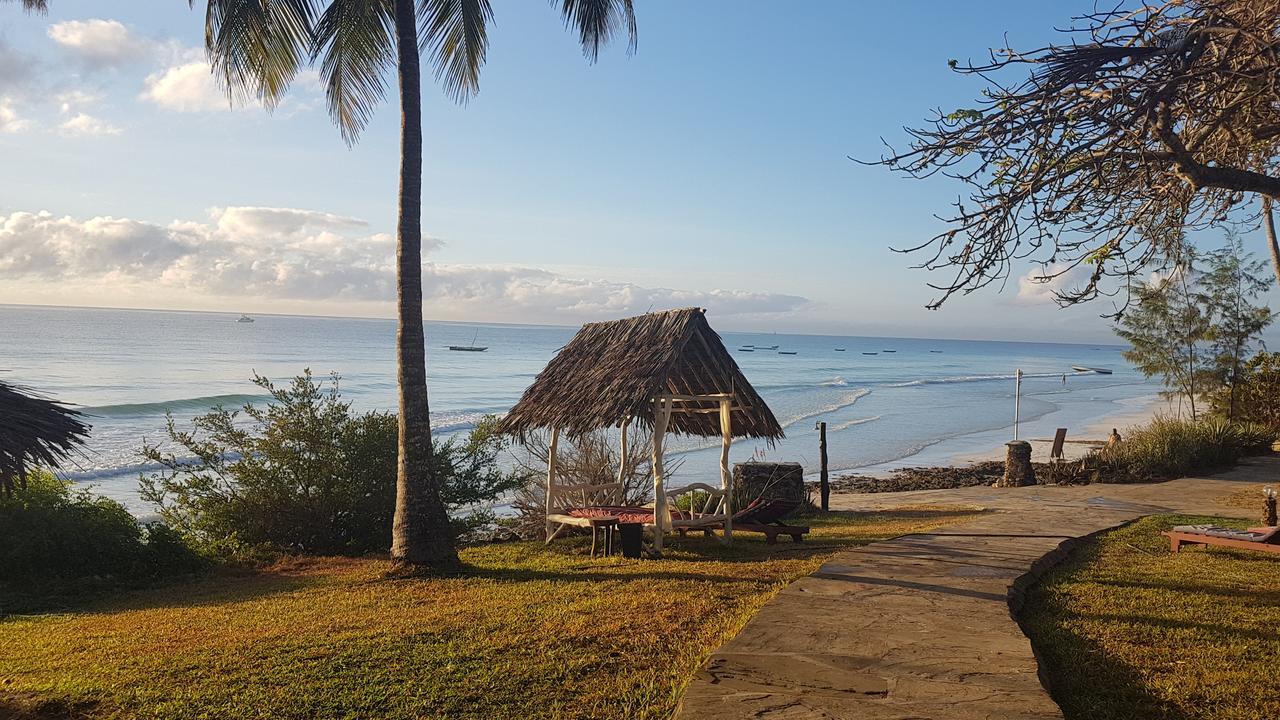 Afrika Pearl & Spa Diani Beach Exterior photo
