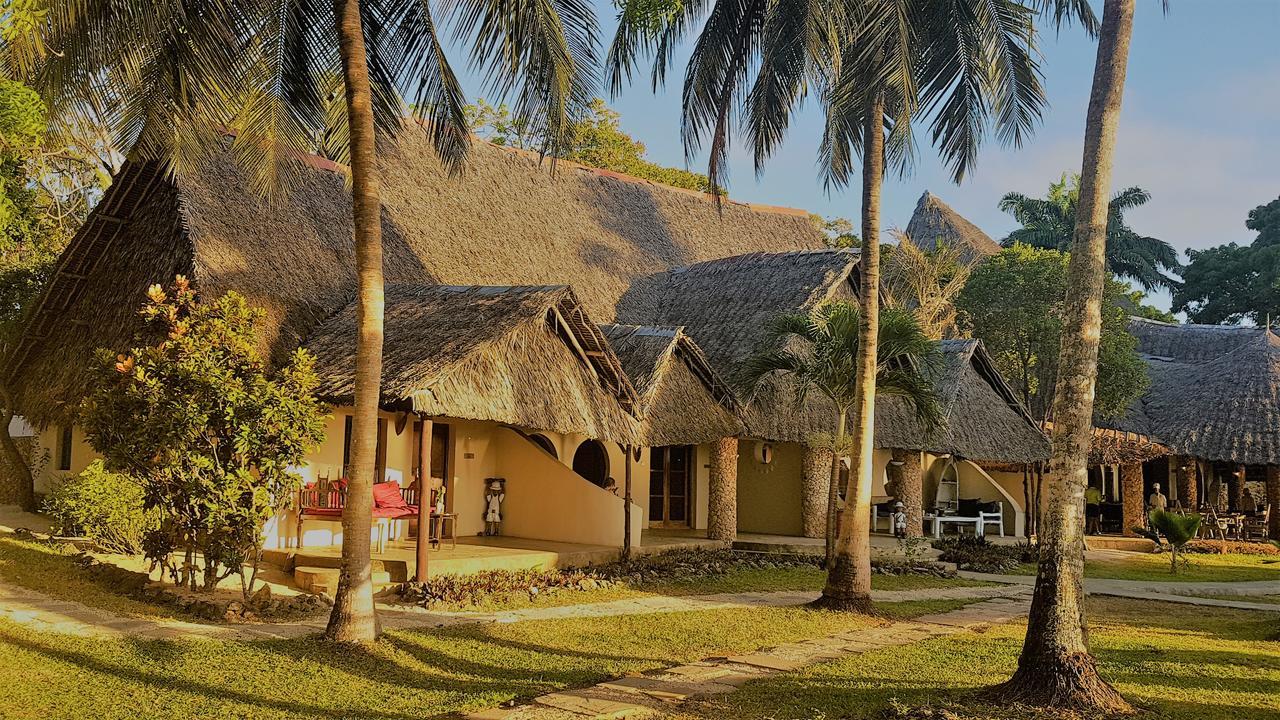 Afrika Pearl & Spa Diani Beach Exterior photo