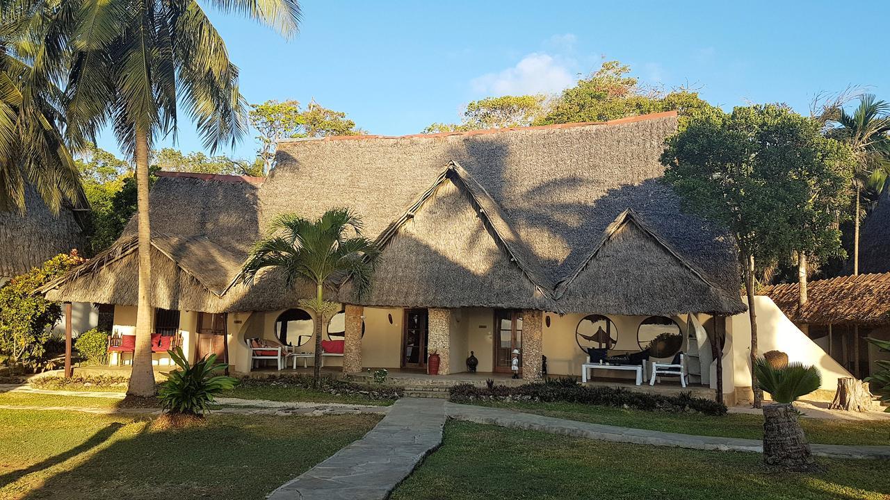 Afrika Pearl & Spa Diani Beach Exterior photo